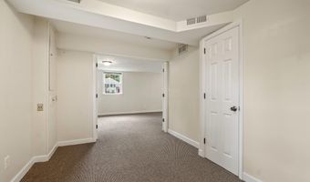 8524 DOTER Dr, Alexandria, VA 22308