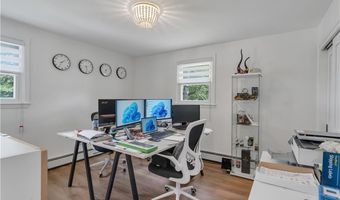 1067 Great Rd, Lincoln, RI 02865