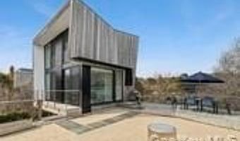 9 Ocean Ln, Amagansett, NY 11930