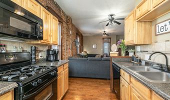 207 W Main St, Ash Grove, MO 65604