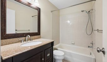 40 Ray Ct, Bedminster, NJ 07921
