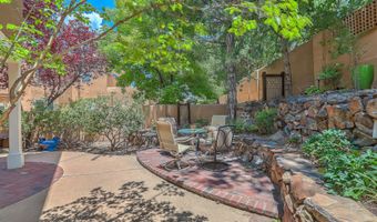 1724 AVENIDA ALTURAS NE, Albuquerque, NM 87110