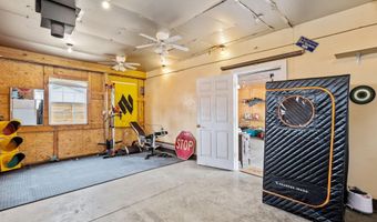 440 Long St, Ashville, OH 43103