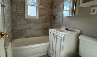 1404 12TH St N 27, Arlington, VA 22209