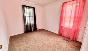 569 Broadway St, Austin, IN 47102