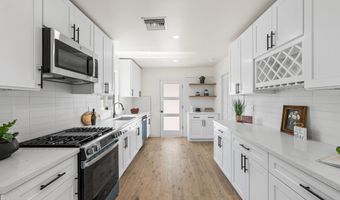 9753 Mercedes Ave, Arleta, CA 91331