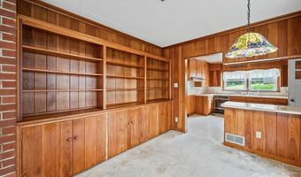33 Lake St, Badin, NC 28009