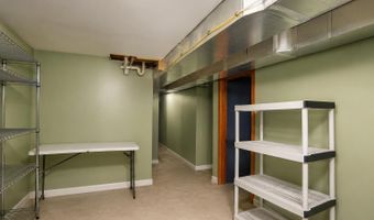 90 Clizbe Ave, Amsterdam, NY 12010