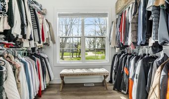 1709 Westview Dr, Allegan, MI 49010