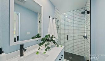 4809 W Greenbrier Dr, Boise, ID 83705