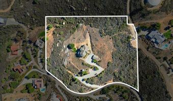 3035 Millar Ranch Rd, Spring Valley, CA 91978