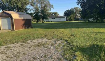 633 N E St, Albia, IA 52531