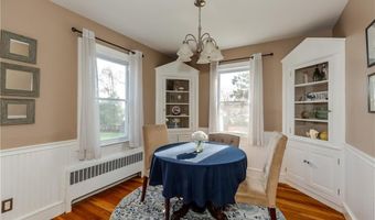 26 Dover Ave, East Providence, RI 02914