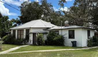 18 E Pleasant St, Avon Park, FL 33825