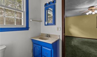 38 Greenwood Rd, North Kingstown, RI 02852