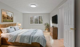 8463 MONARCH Ct, Annandale, VA 22003