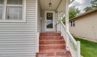 811 McPherson Ave, Alton, IL 62002