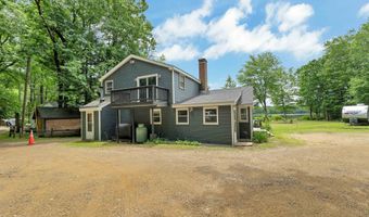 18 W Huntress Pond Rd, Barnstead, NH 03225