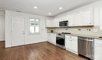1515 Winston Dr, Charlotte, NC 28205