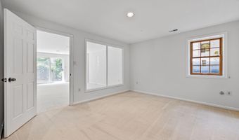 9605 REACH Rd, Potomac, MD 20854