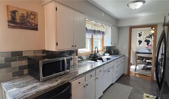 2009 W Oakland Ave, Austin, MN 55912