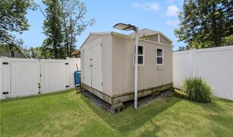 27 Tartaglia St, Johnston, RI 02919