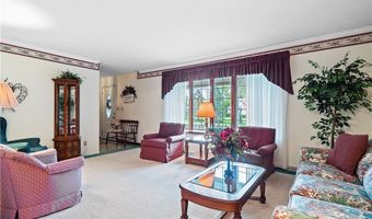 6333 Juniper Dr, Amherst, OH 44001