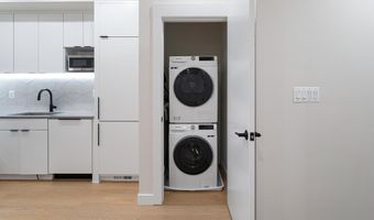 733 8TH St SE 02, Washington, DC 20003
