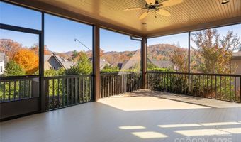 38 Chantilly Dr, Asheville, NC 28804