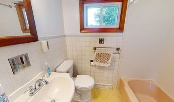 4916 5th Ave, Altoona, PA 16602