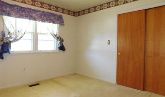 1202 Woodlawn Blvd, Albion, MI 49224