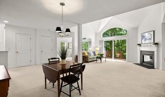 9 Blue Meadow Ct 9, Bourne, MA 02532