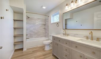 121 S Railroad St, Adairsville, GA 30103