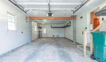 4165 E Texas Rd, Allentown, PA 18103