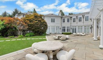 38 Rio Vista Dr, Alpine, NJ 07620