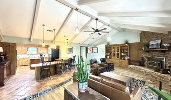 1305 S Country Club Cir, Carlsbad, NM 88220