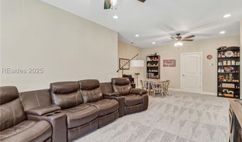 7 Greenwood Dr, Bluffton, SC 29910
