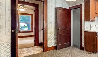 213 W 2nd St, Alma, MO 64001