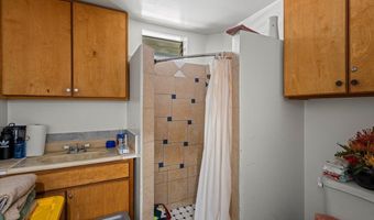47 Nano St, Kahului, HI 96732