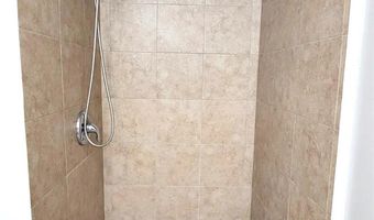 806 E 4Th 6, Escondido, CA 92025