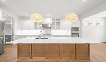 397 PLAZA, Atlantic Beach, FL 32233
