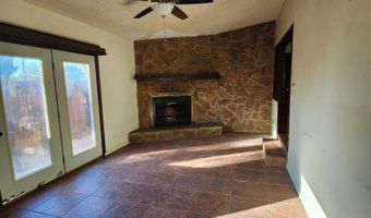 115 S La Huerta Cir, Carlsbad, NM 88220