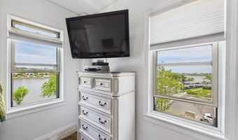 400 Deal Lake Dr 3J, Asbury Park, NJ 07712