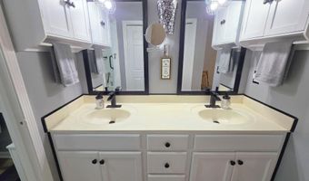 231 3RD INCLUDES ADJACENT LOT St W, Baldwin, FL 32234