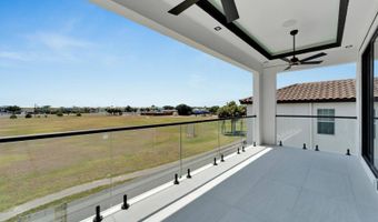 517 Treviso Dr, Apollo Beach, FL 33572