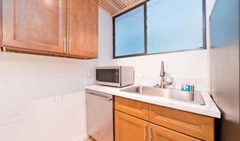 1875 KALANIANAOLE Ave 311, Hilo, HI 96720