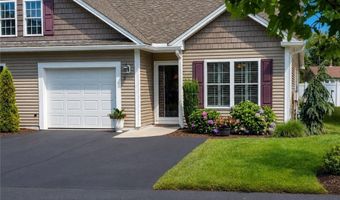 5 Rivers Edge Dr, Coventry, RI 02816