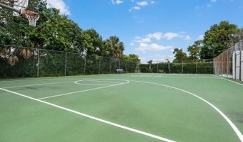 7 Atrium Cir D, Atlantis, FL 33462