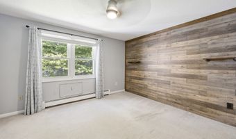 135 Fairway Dr 135, Cheshire, CT 06410