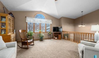 116 W Birchwood Dr, Brandon, SD 57005